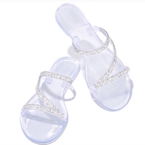 Cinderella clear strap sandals - Picture 3 of 3